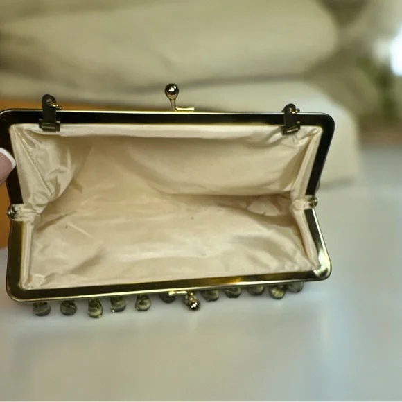 Vintage Gold Metallic Lamé Beaded Kiss Lock Clutch Handbag Satin Interior EUC - Picture 10 of 11